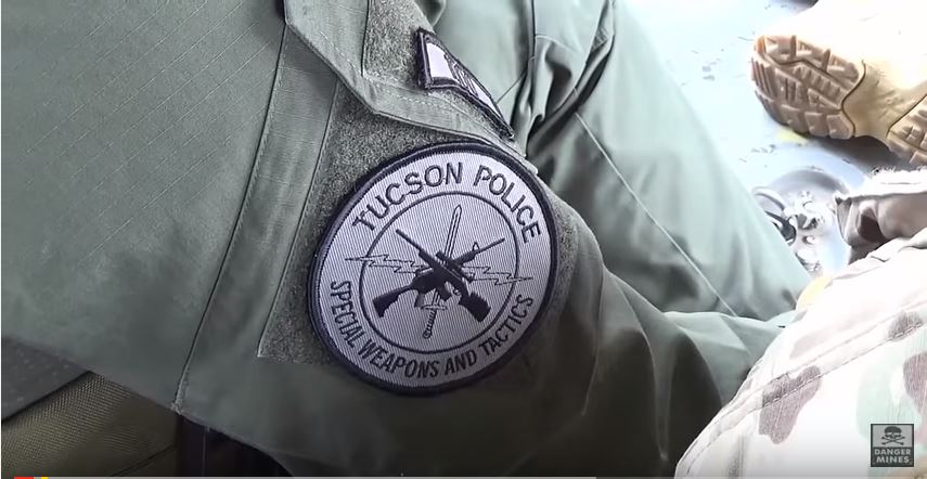 Tucson Police Department Conducts An Intense Live Border Arrest Demo Featured