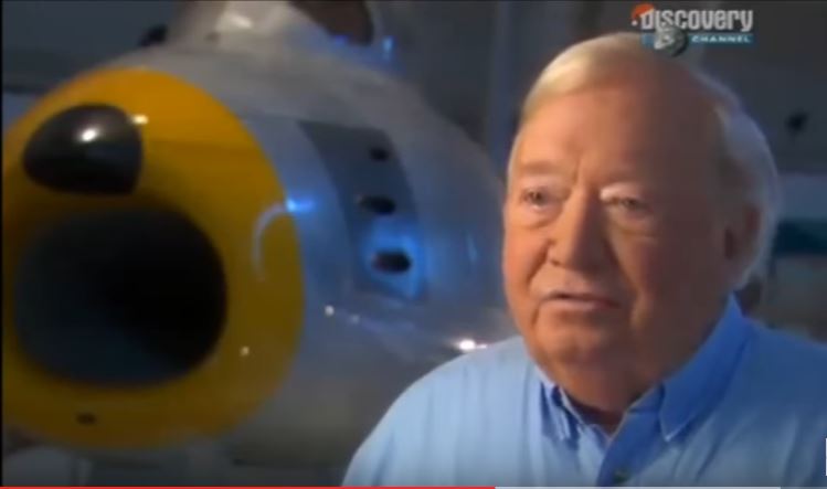 Meet The Man Who Was Able To Go Faster Than The Speed Of Sound Without A Plane Featured