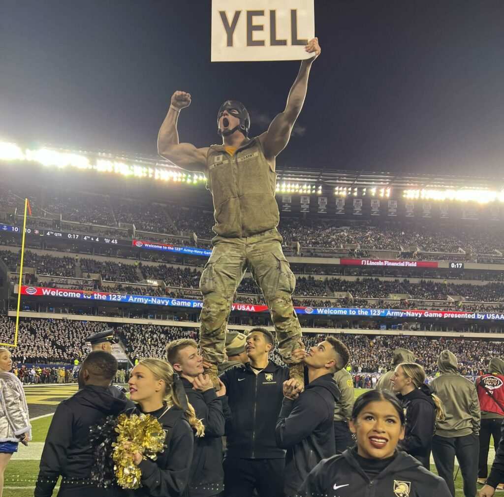 Army comes out on top in history-filled game against Navy at the Linc