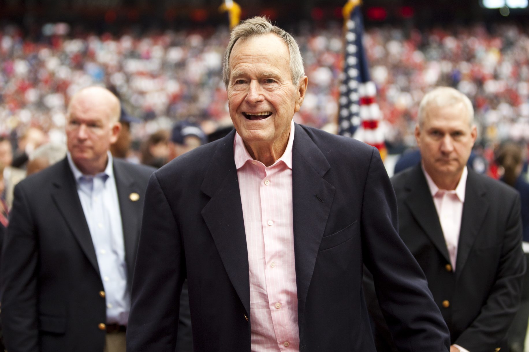 BREAKING Politico: “George H.W. Bush To Vote For Hillary Clinton” Featured