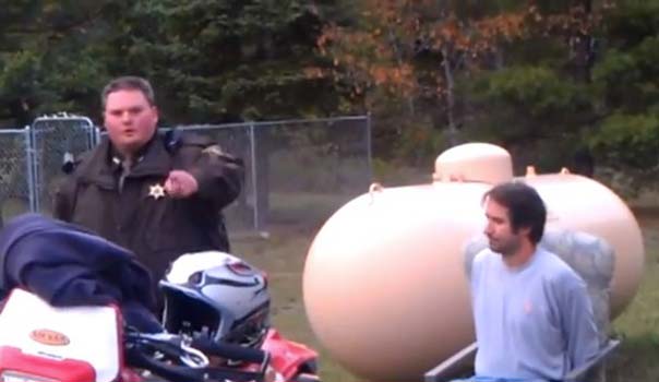 (VIDEO) Cops Arrest Veteran Calling For Help, Illegaly Take Wife’s Cell Phone Featured