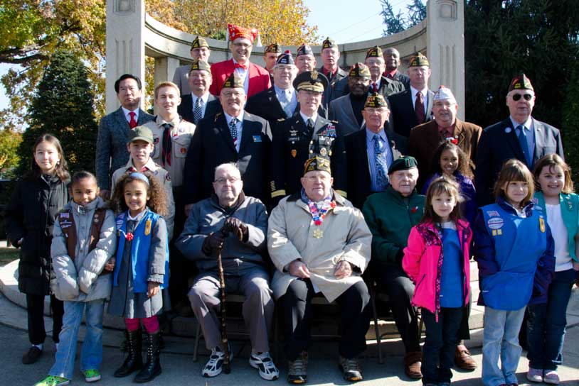 American Veteran Returns War Trophy To Vietnam Featured