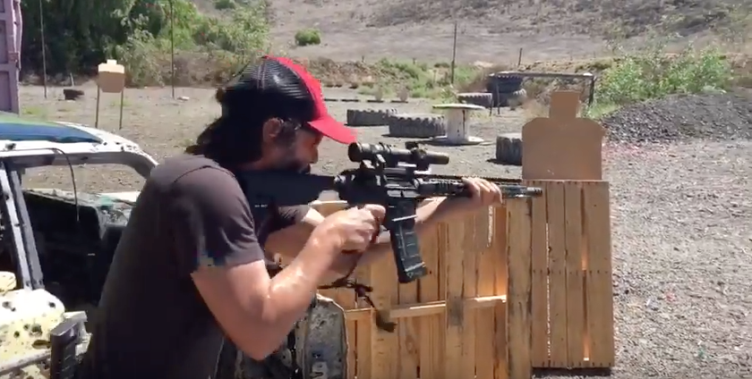 Keanu Reeves Shows Off Incredible Sharpshooting Skills Featured
