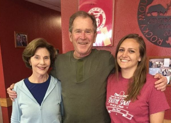 Waitress Rips George W. Bush On Twitter After He Leaves Her A Great Tip…Internet Responds In Kind Featured