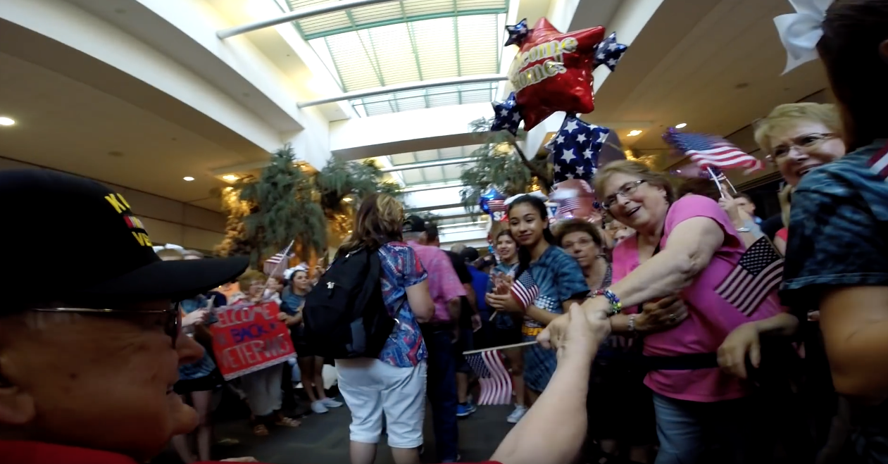 WW2 Veterans Receive Epic Welcome After A Two Day Tour Of Washington D.C. Featured