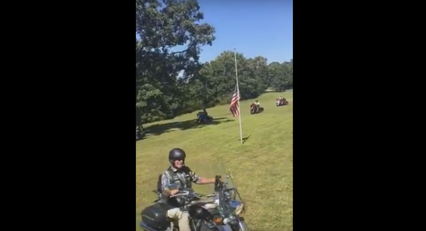 (VIDEO) Veterans Answer The Call & Flood Vietnam Veterans Memorial Service Featured