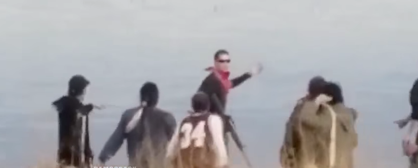 No Charges for Pipeline Worker That Pulled AR-15 On Standing Rock Protesters In Self Defense Featured