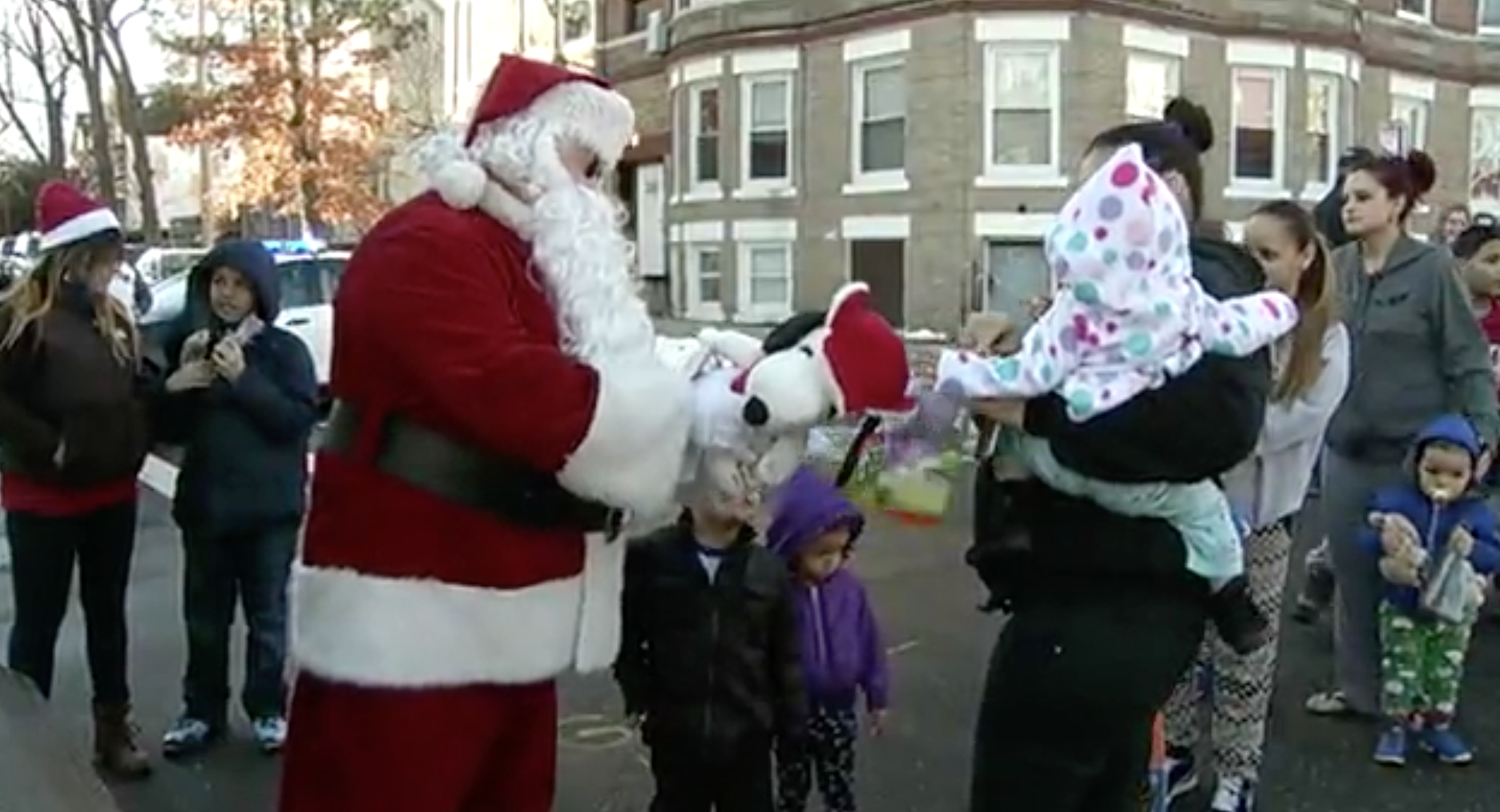 Watch A Massachusetts Police Department Deliver Christmas Gifts For Needy Children Featured