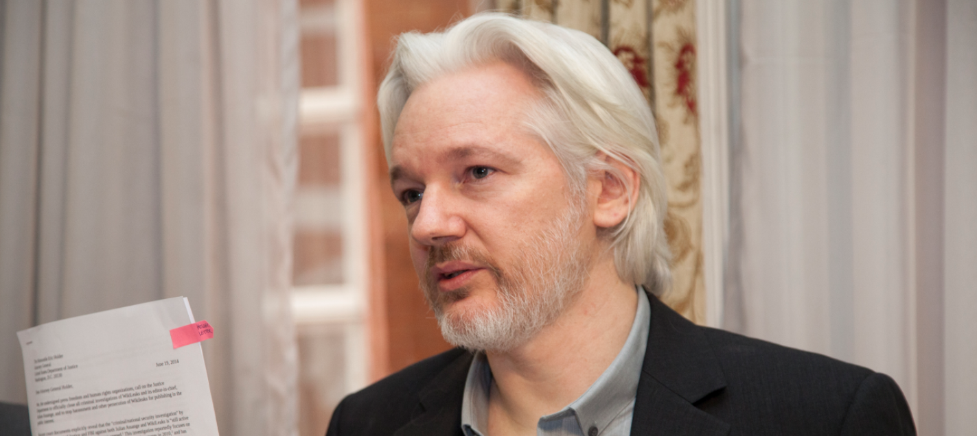 Assange Says Wikileaks Will Share Details Of CIA Hacking Tools With Tech Companies Featured