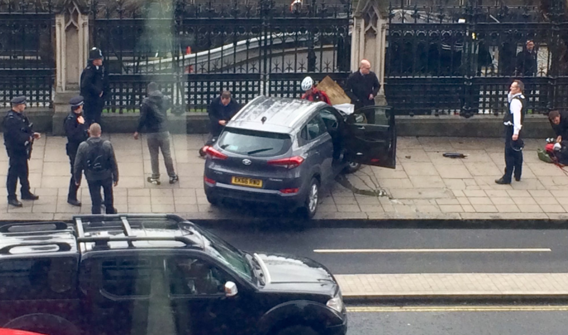 Reports Of Shots Fired, Vehicle Attack Outside British Parliament, Parliament Locked Down Featured