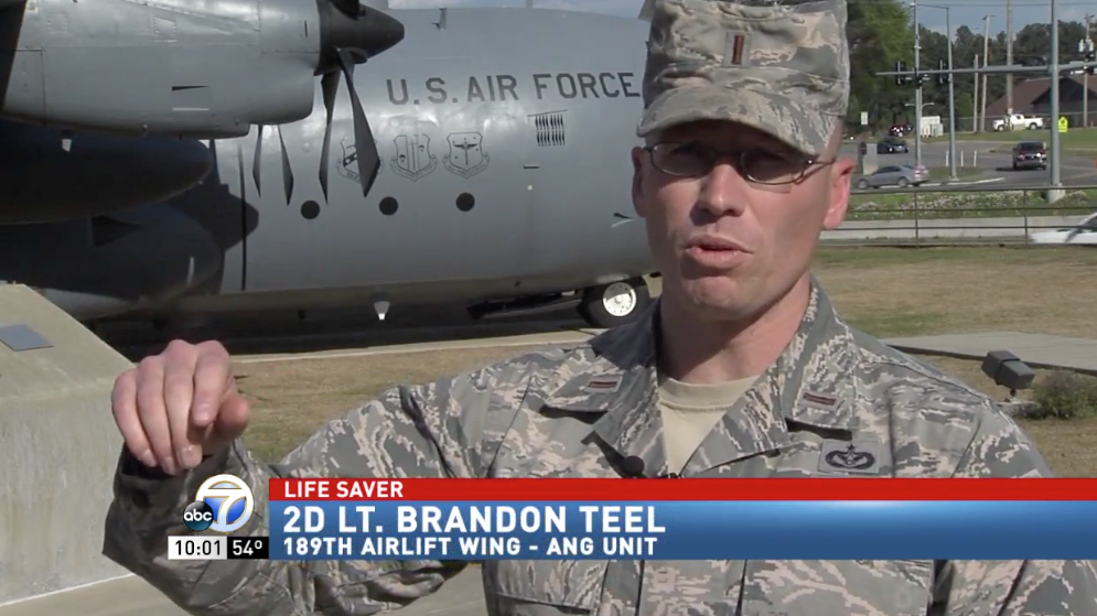 Concealed Carrying Air Force Lt. Stops Almost Deadly Stabbing On The Street Featured