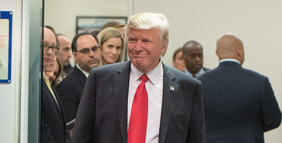 President Trump signs the VA Accountability Bill, making it easier to fire employees for misconduct Featured