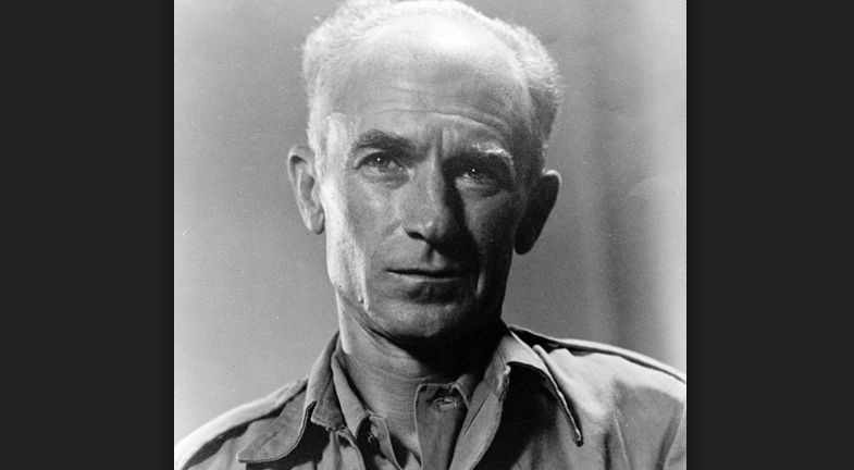This Day in History: World War II Correspondent Ernie Pyle Killed During Battle Of Okinawa Featured