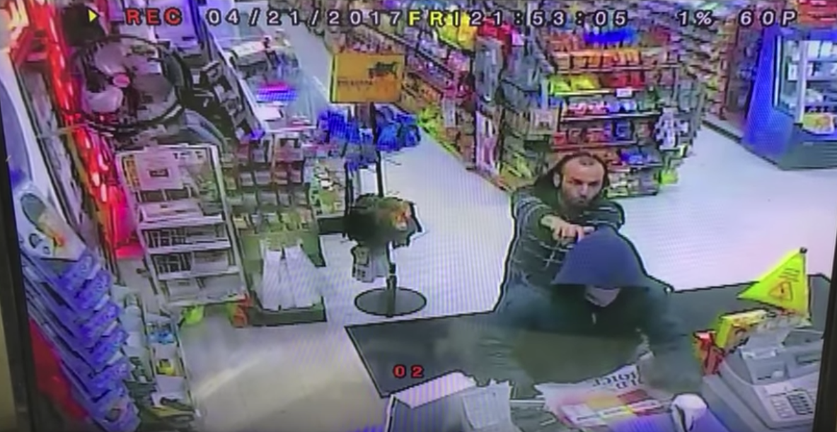 (VIDEO) Armed Convenience Store Employees Disarm Robber & Hold Him Until Police Arrive Featured