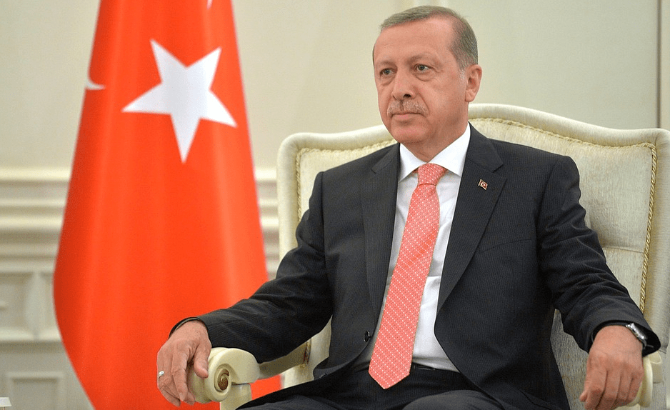 Turkey Threatens To Keep Up Airstrikes On U.S. Backed Kurdish Fighters Featured