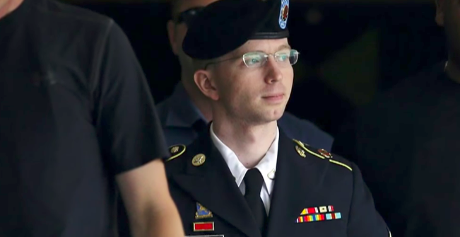 Chelsea Manning To Remain Active Duty & Receive Health Care After Prison Release Featured