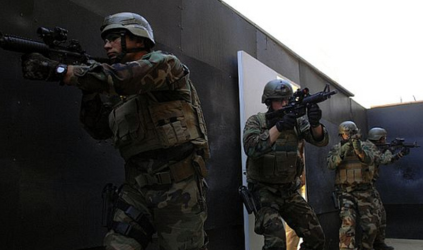 A Navy SEAL tells you why you should ‘do something that sucks’ every day Featured
