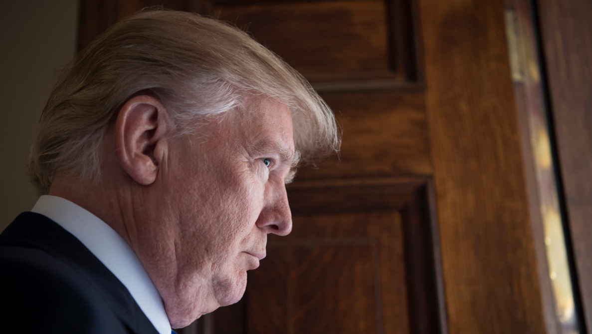White House Communications Director Resigns Amid Russia Investigation Featured