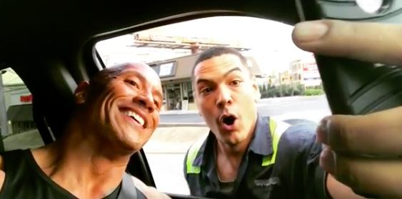 (VIDEO) The Rock stops in traffic to take a selfie with a stunned fan Featured