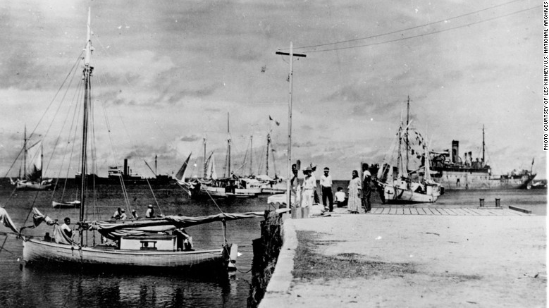 New photo shows Amelia Earhart might have survived crash & had been captured by Japanese military Featured