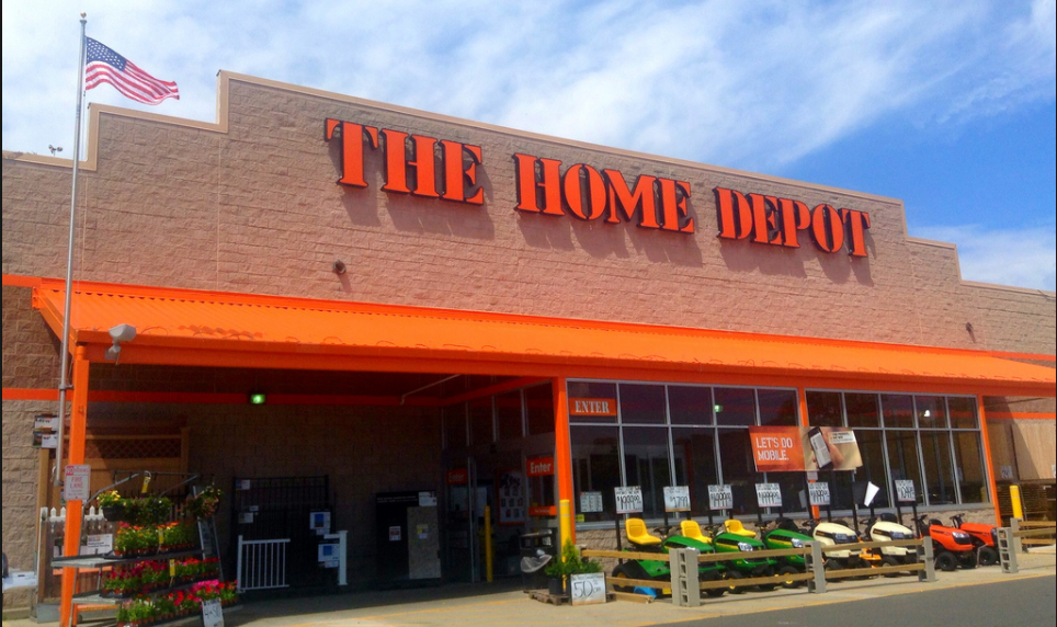 70-year-old Army vet fired from Home Depot for attempting to stop shoplifters Featured
