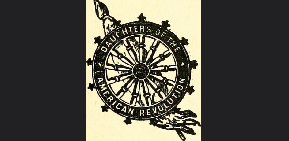 Daughters of the American Revolution honors volunteer