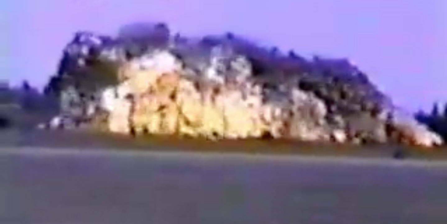 Watch Footage Of The Tragic 1994 B-52 Crash At Fairchild Air Force Base ...