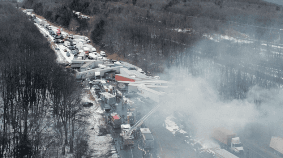 Pics/Vids 5 reportedly killed in fiery 5060 car interstate pileup in