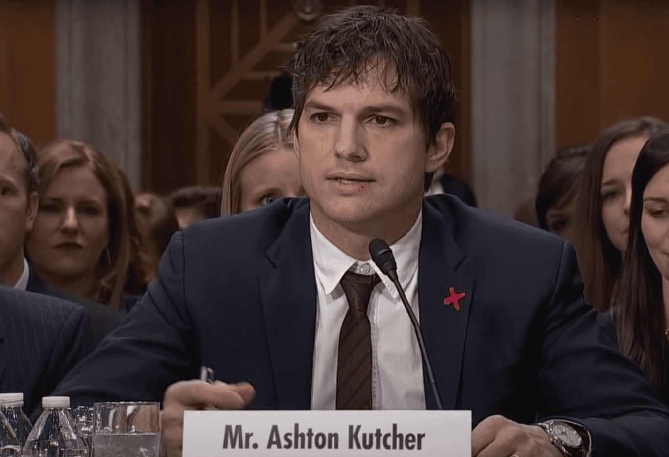 Video: Ashton Kutcher says China could spread 'anti-US propaganda