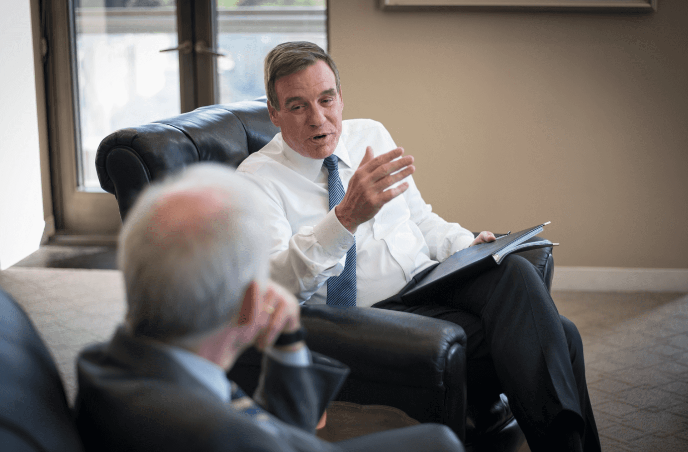 Sen. Warner slams Putin's invasion of Ukraine | American Military News