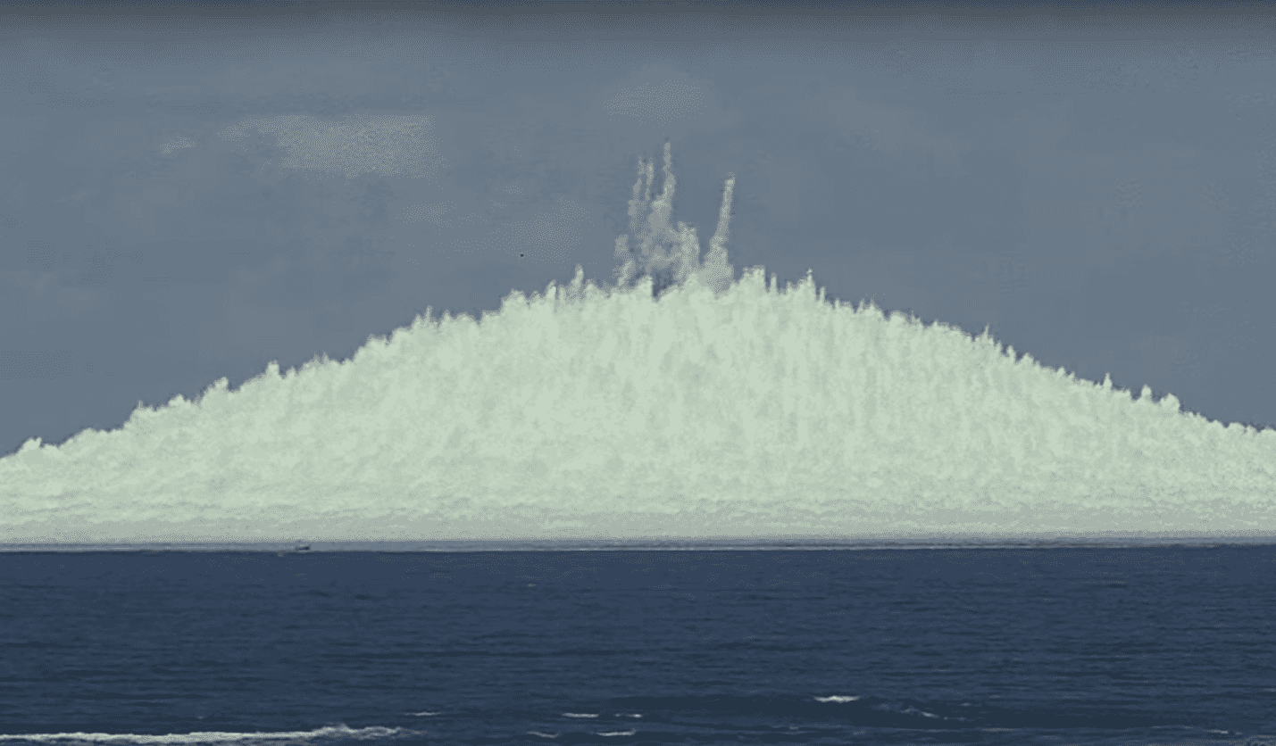 Video Here's what a nuke detonated 500 feet underwater looks like