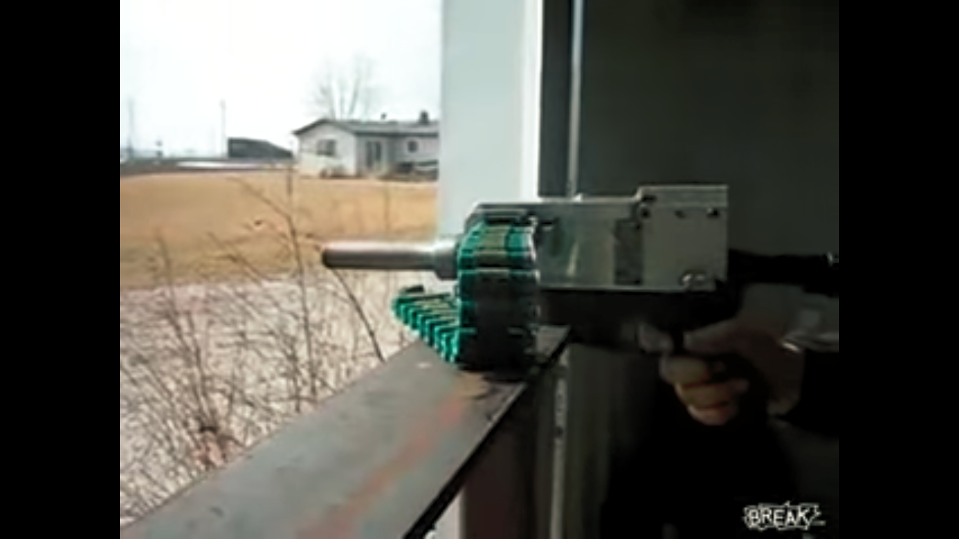 (VIDEO) Watch the beltfed 12 gauge you need to see in action