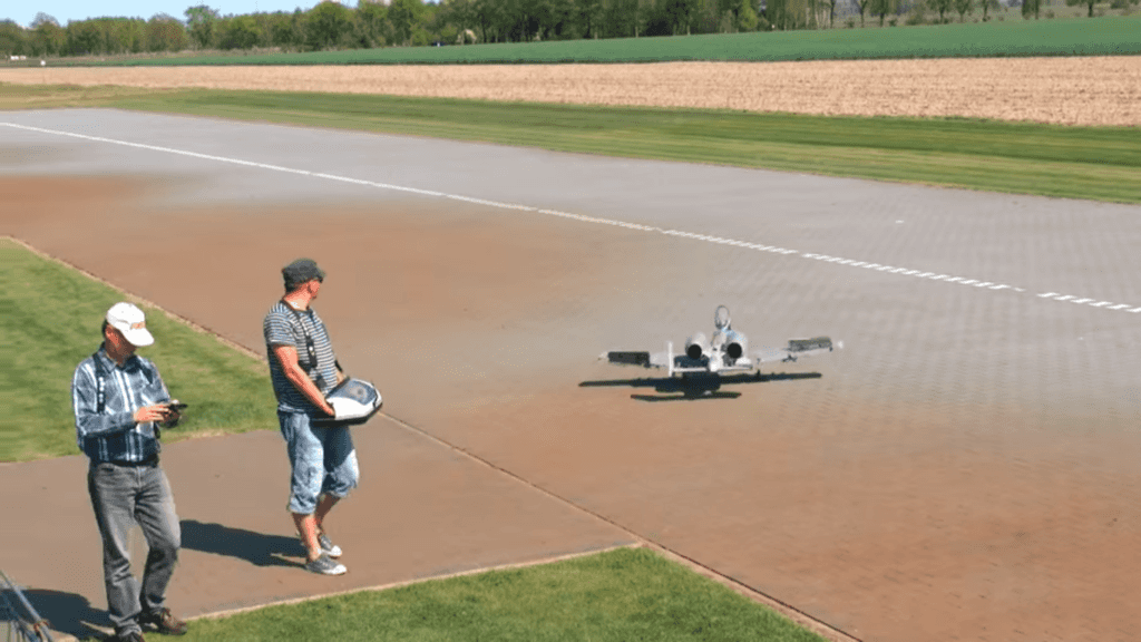 Watch an A-10 Thunderbolt II RC scale model turbine jet demo flight