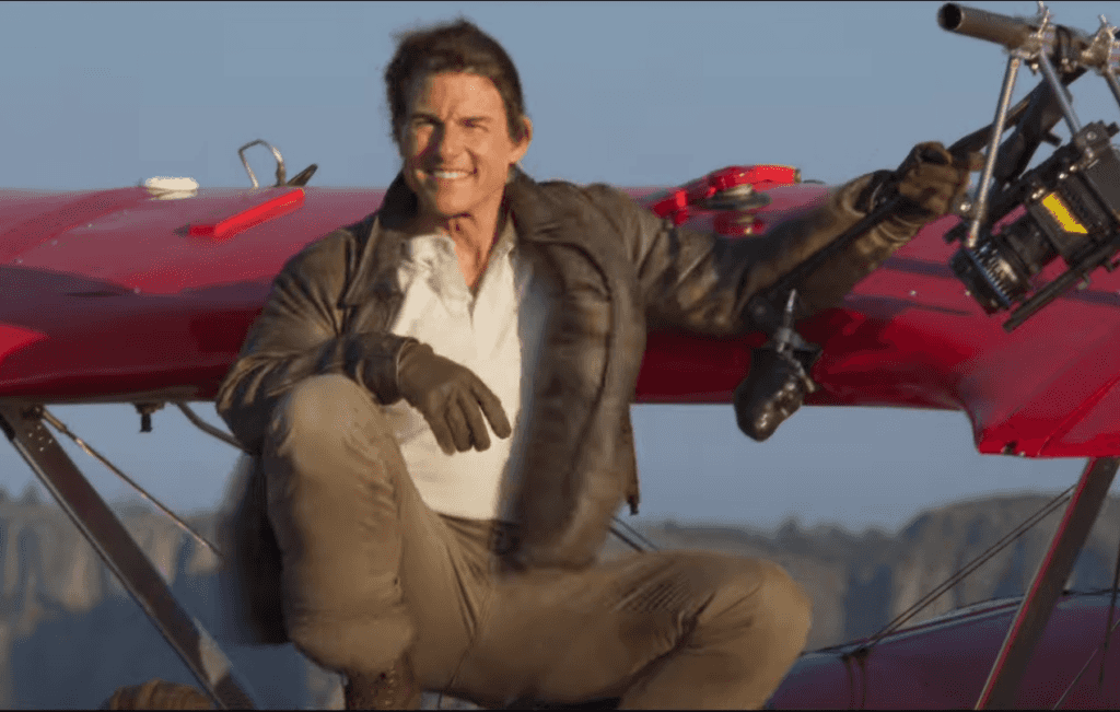 tom cruise commercial airplane