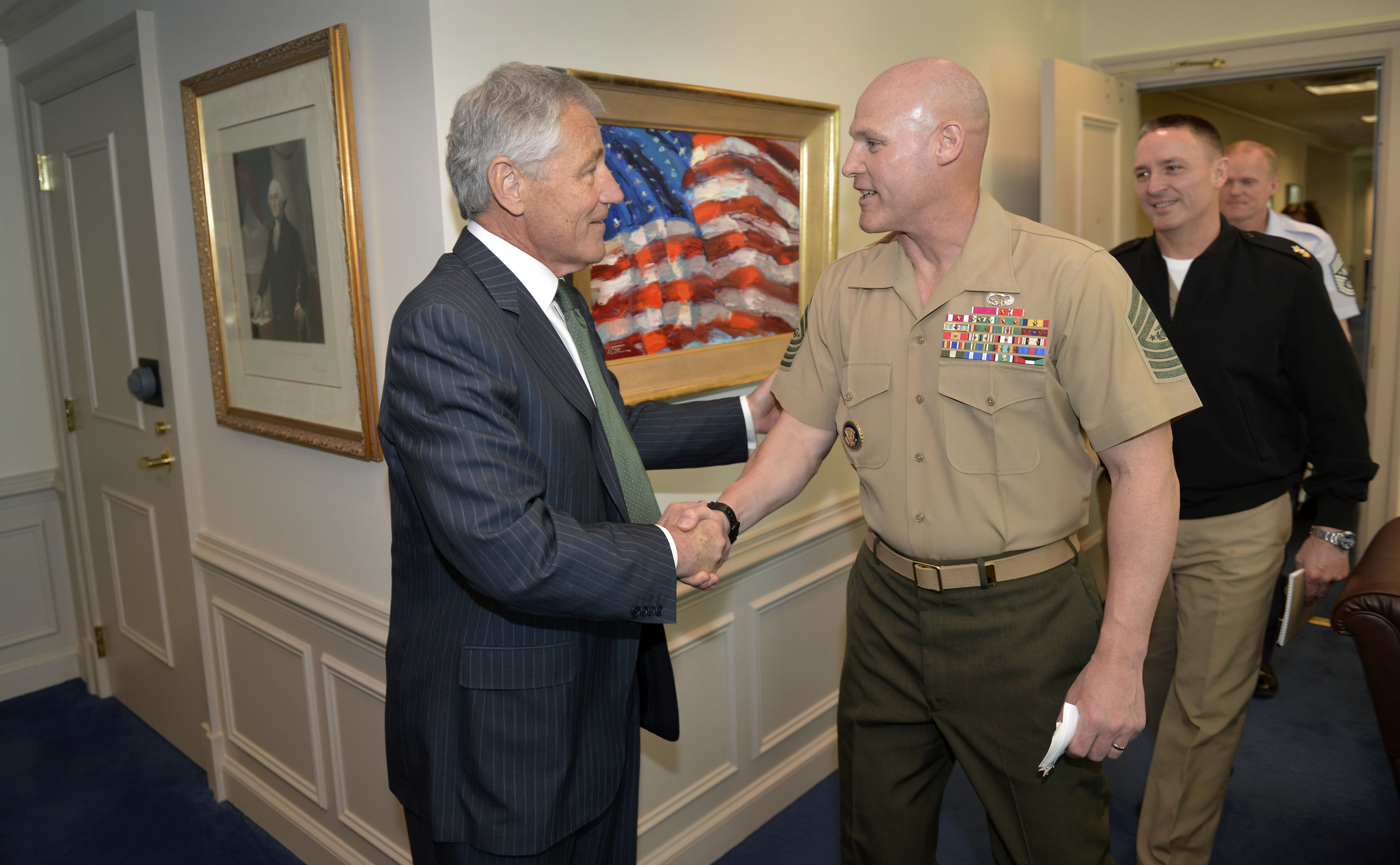 Sgt. Maj. Of The Marine Corps Says Lower Pay For Marines “Will Raise Discipline”, Make Them Less Wasteful Featured