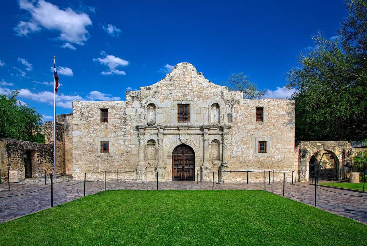 Famous Texan Battle Site 5 Letters