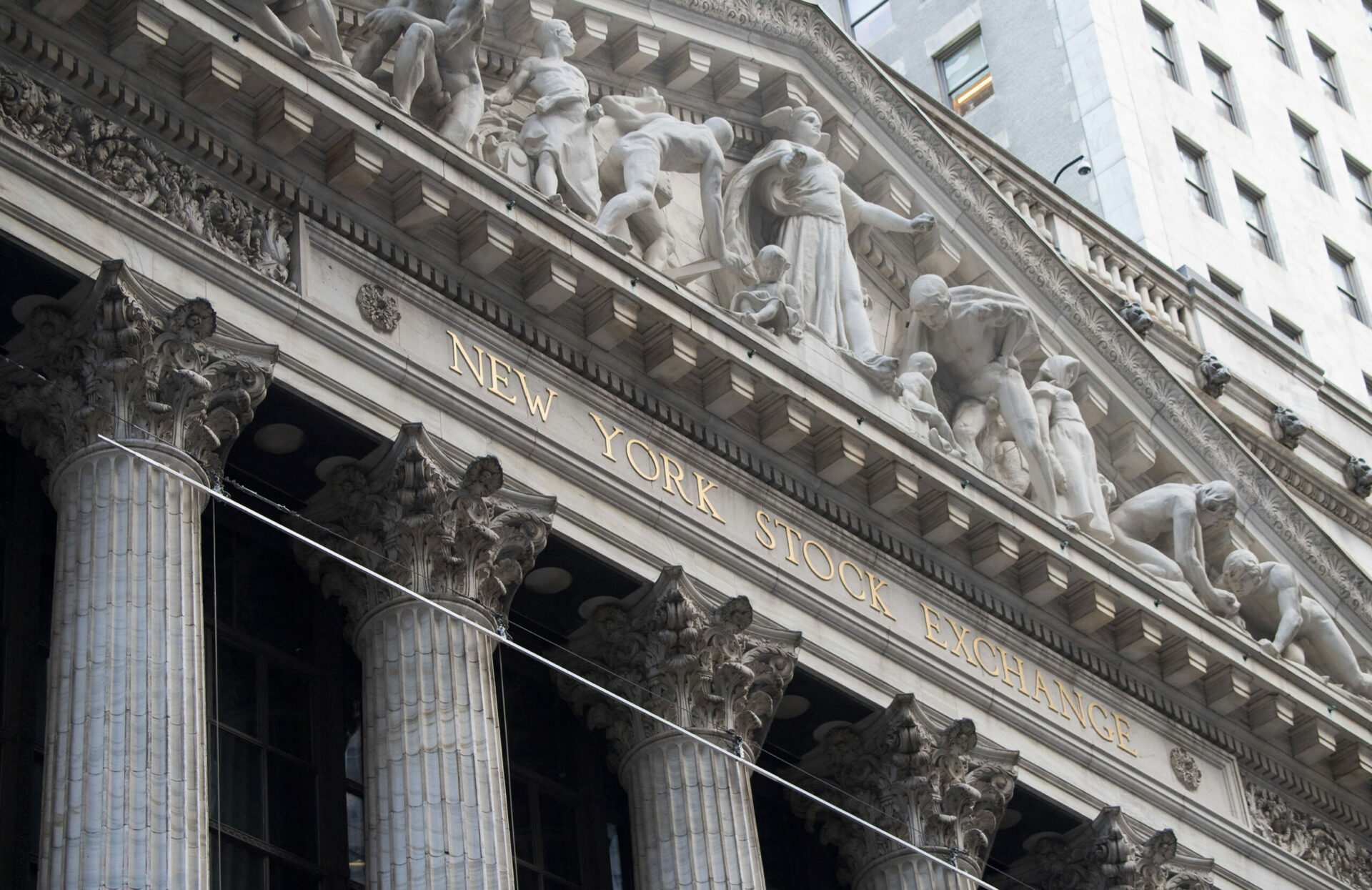 FBI arrests suspect in plot to bomb New York Stock Exchange