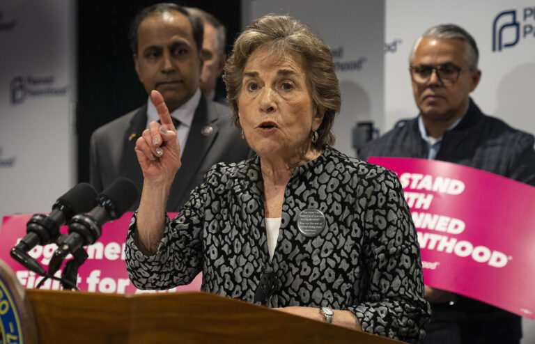 US Rep. Jan Schakowsky, Illinois congresswoman since 1999, announces she will not seek another term next year
