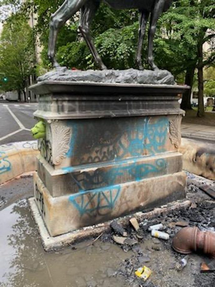 Iconic Portland elk statue removed from downtown after fire set during protest American