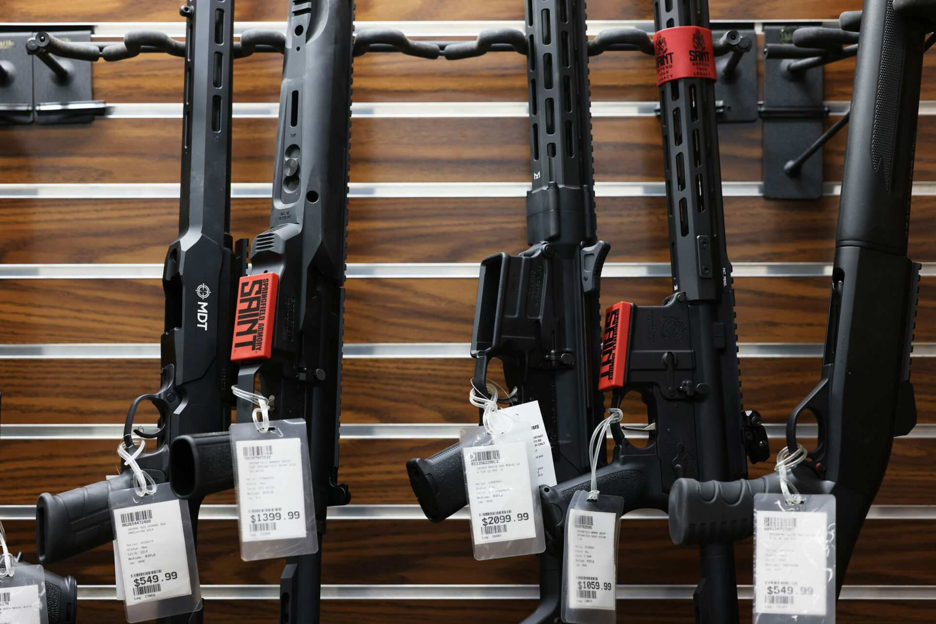 With less than 6 weeks before deadline, 3,400 gun owners have registered guns covered by Illinois ban