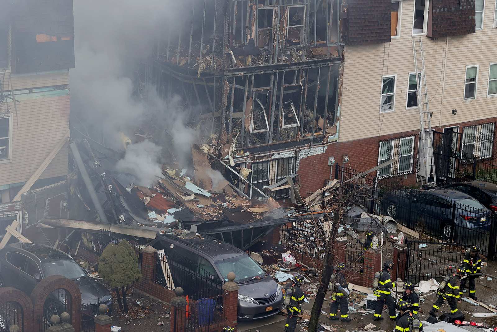 1 dead, 7 injured in Bronx building collapse after gas explosion ...