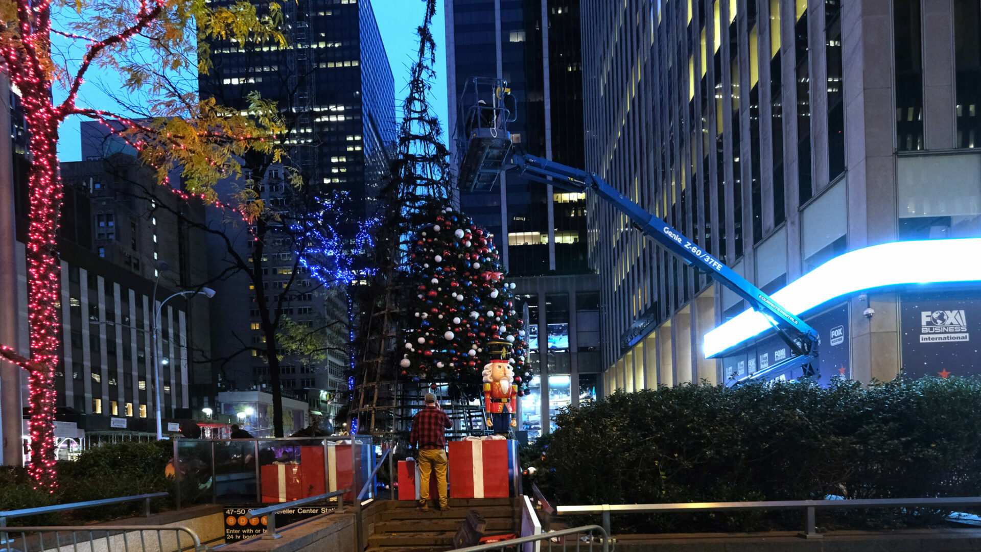 Homeless man sets Christmas tree on fire outside Fox News headquarters