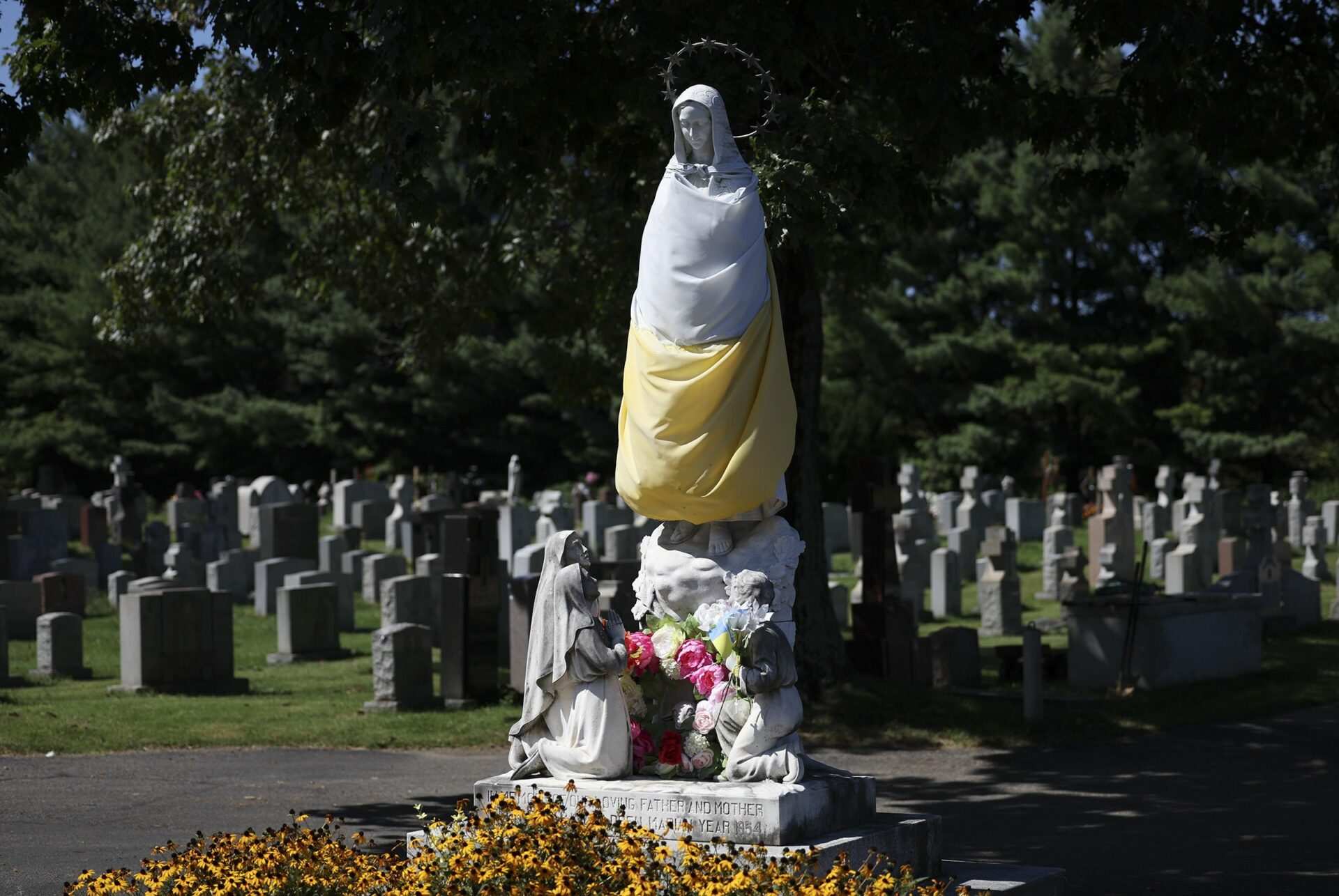 Video ‘crying Virgin Mary Statue Reported As ‘miracle 4953