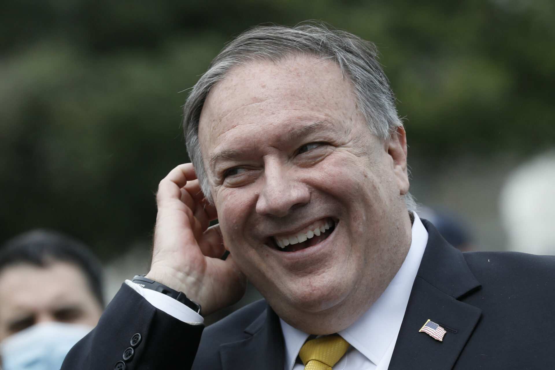Pompeo calls for banning travelers from China over Covid surge