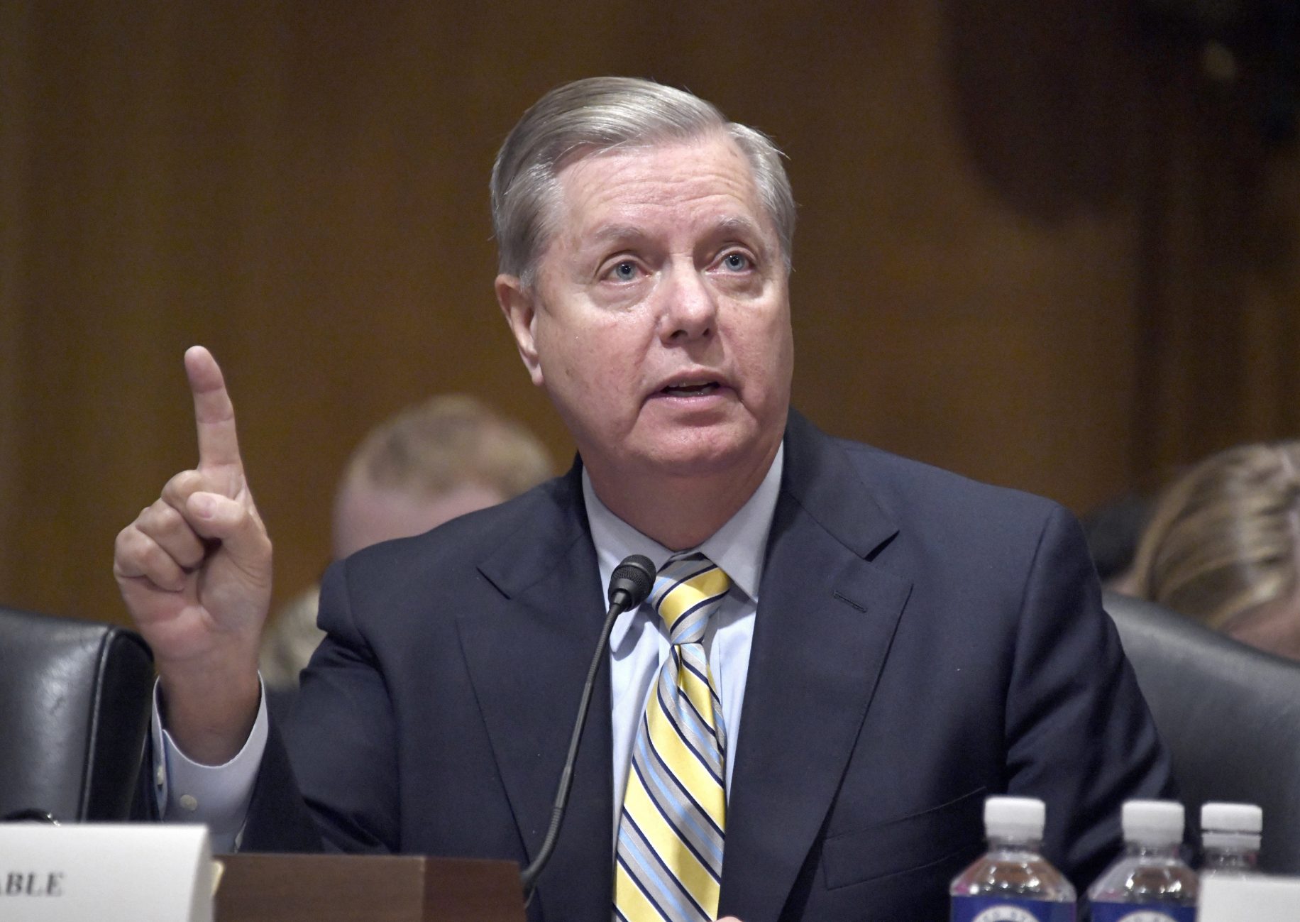 Lindsey Graham calls for US to shoot down Russian fighter jets