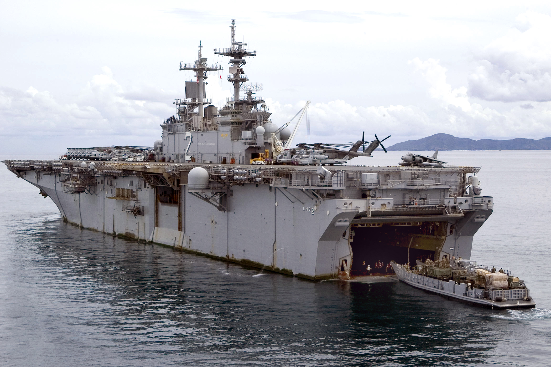 See what the living quarters for a Marine are like aboard the USS Essex Featured