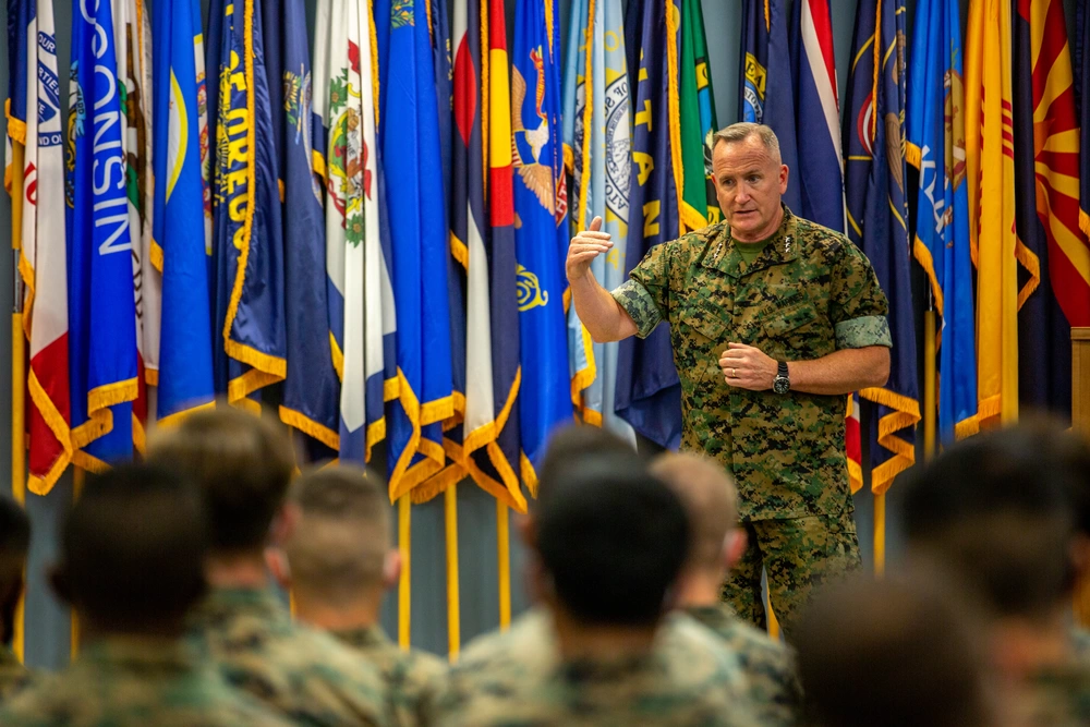 Marines welcome new commander of Pacific forces