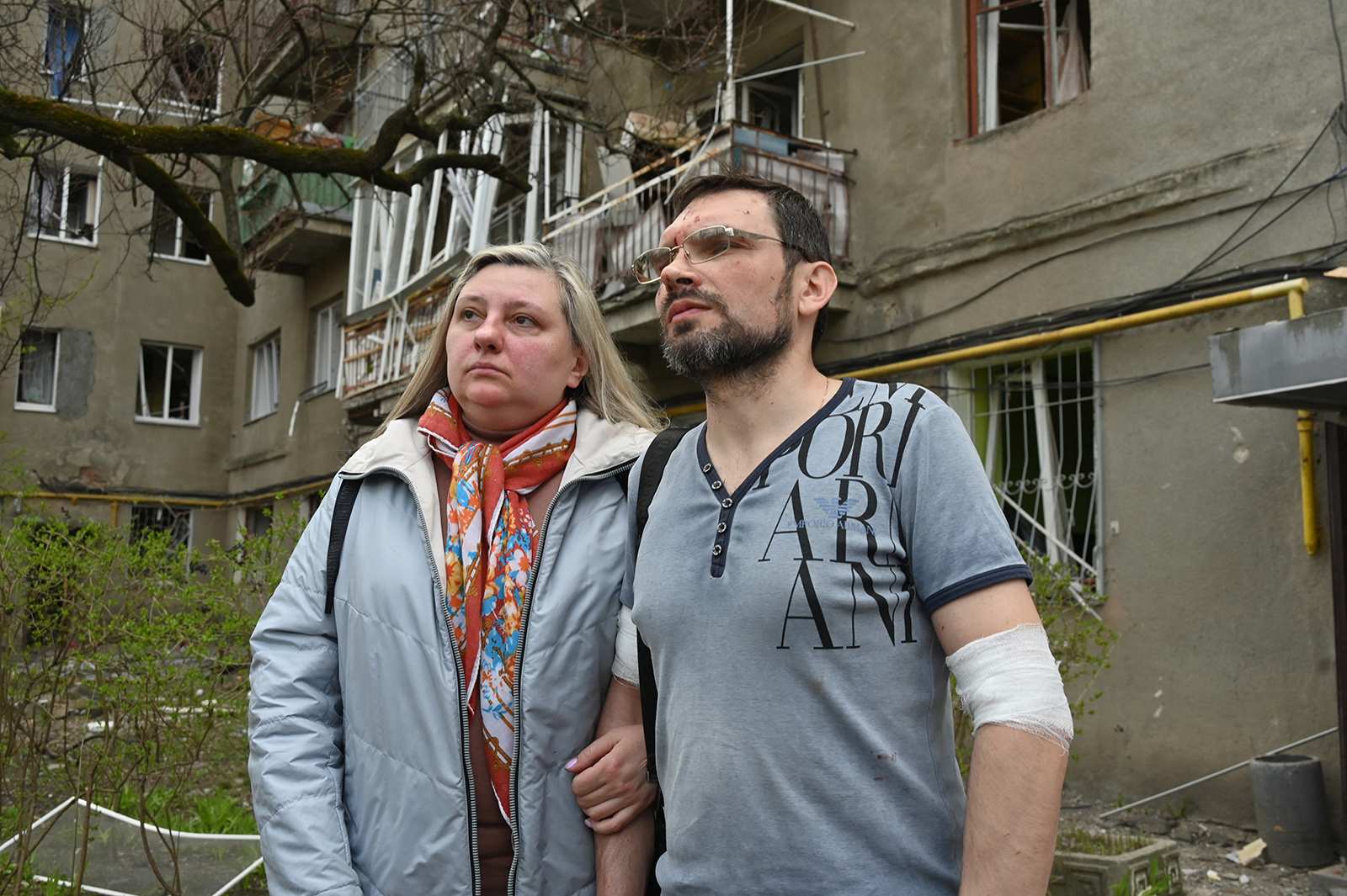 Russia is trying to force Ukrainians to abandon their second-biggest city