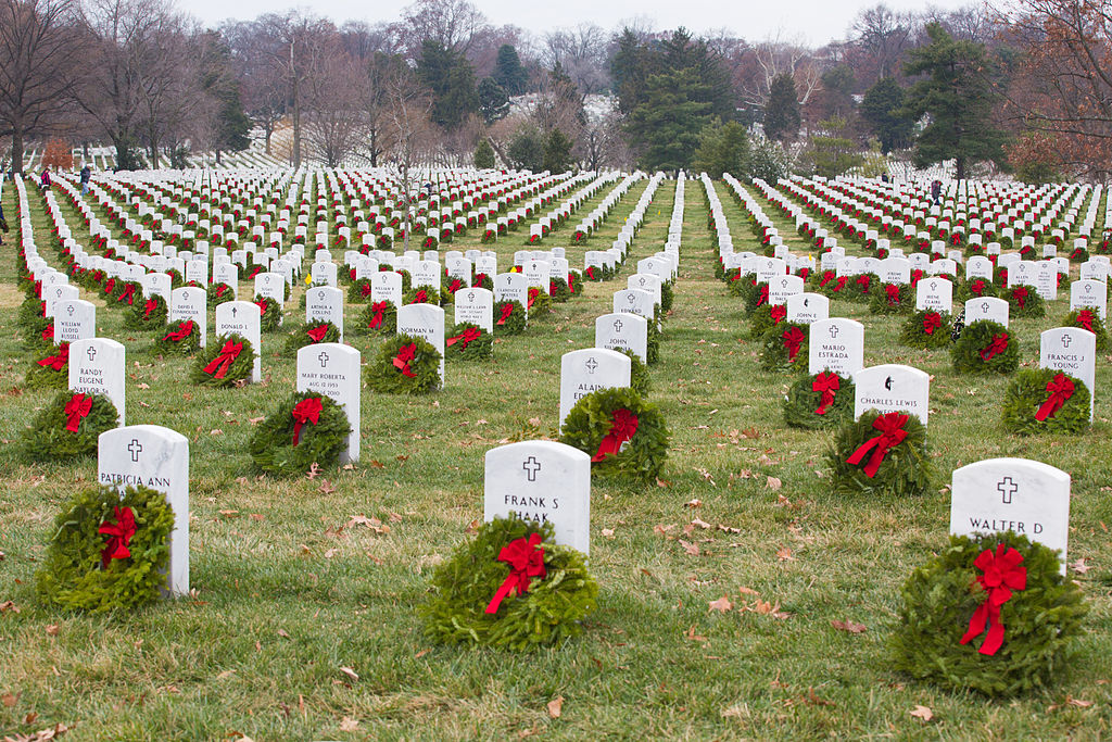 More than 1,000 wreaths placed on veterans graves