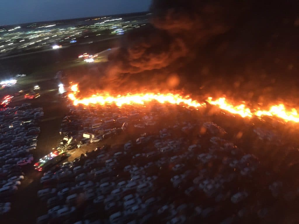 Pics/Videos 3,500+ cars destroyed in massive FL airport fire